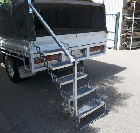 SSA24303 - 24" Wide 3 Step Aluminum Scissor Stair